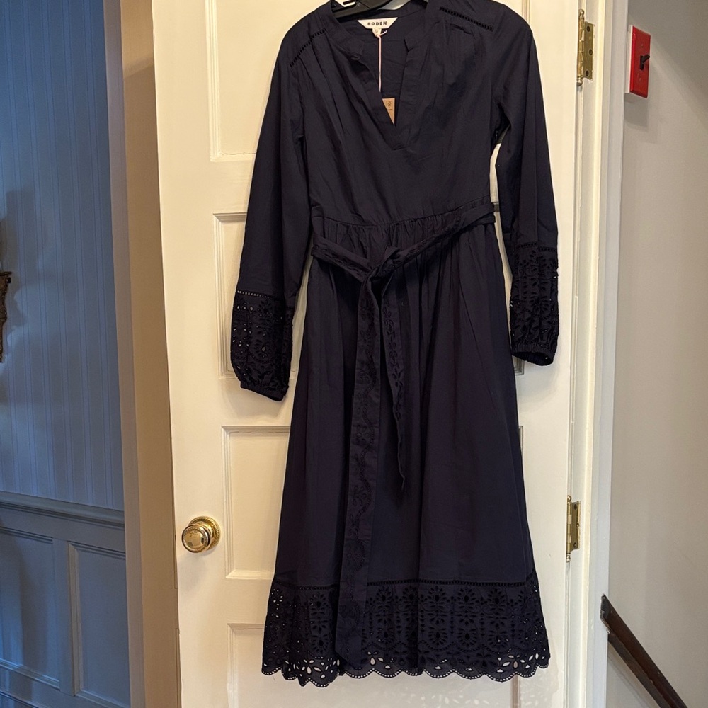 Boden Jen Broderie Navy Eyelet Hem Belted Midi Dress‎ Size 2P